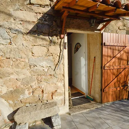 Maison Typique De Village *